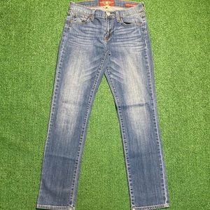 Lucky brand blue wash straight leg jeans size 4/27